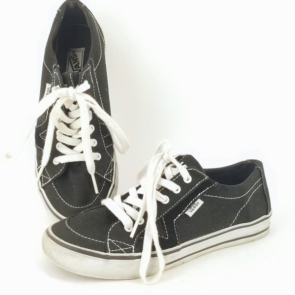 Vans Shoes - Vans Canvas Shoes 6 US / 36 EU     EB123